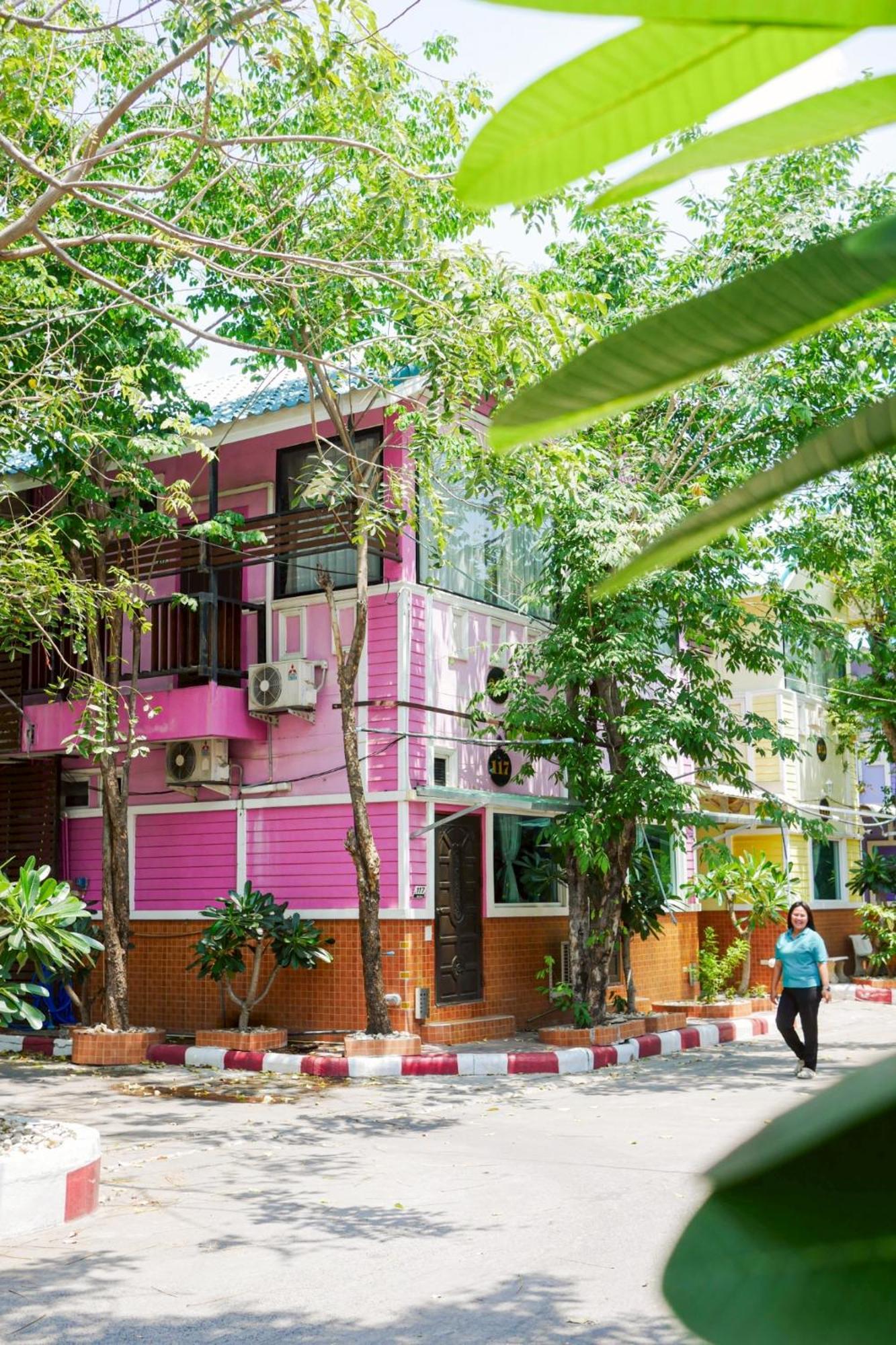 Rak Kun Resort 2 Nakhon Sawan Esterno foto