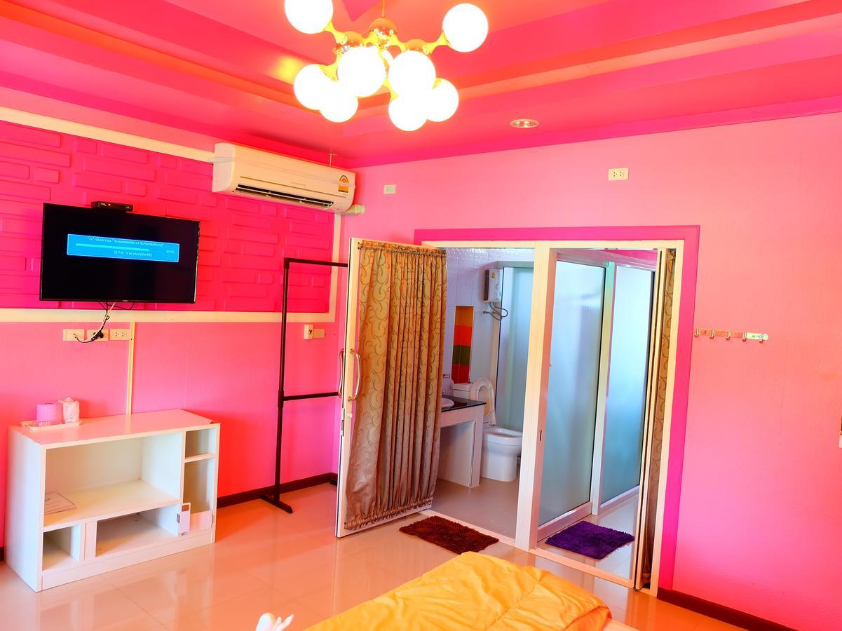 Rak Kun Resort 2 Nakhon Sawan Esterno foto