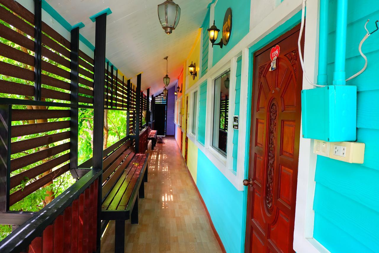 Rak Kun Resort 2 Nakhon Sawan Esterno foto