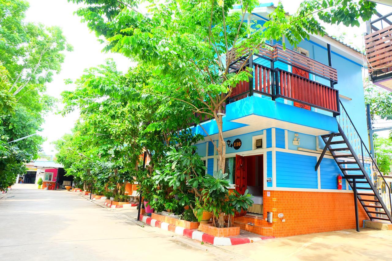 Rak Kun Resort 2 Nakhon Sawan Esterno foto