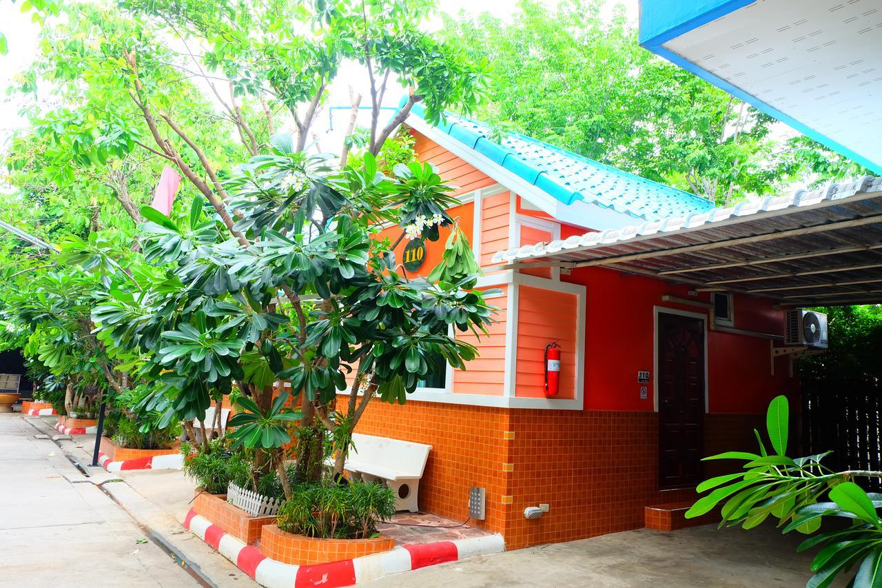 Rak Kun Resort 2 Nakhon Sawan Esterno foto