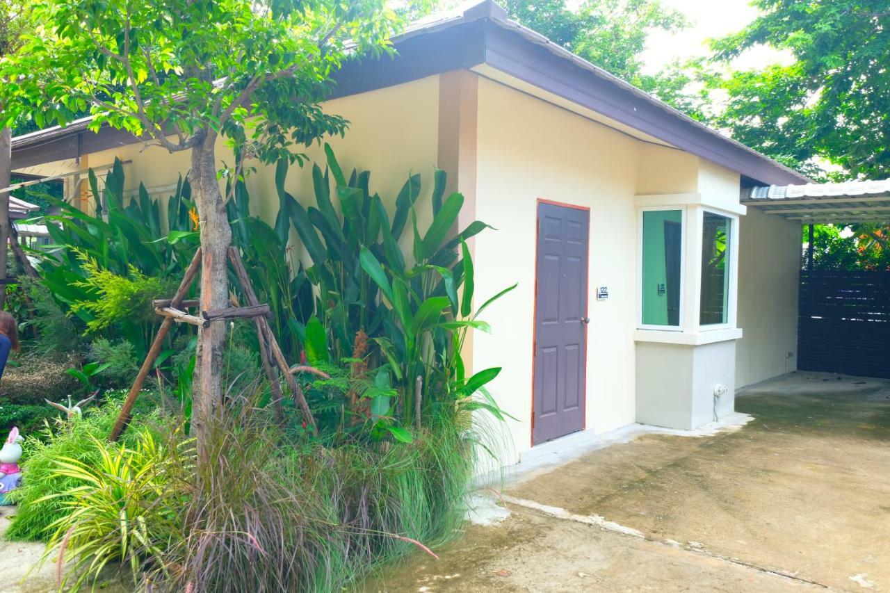 Rak Kun Resort 2 Nakhon Sawan Esterno foto