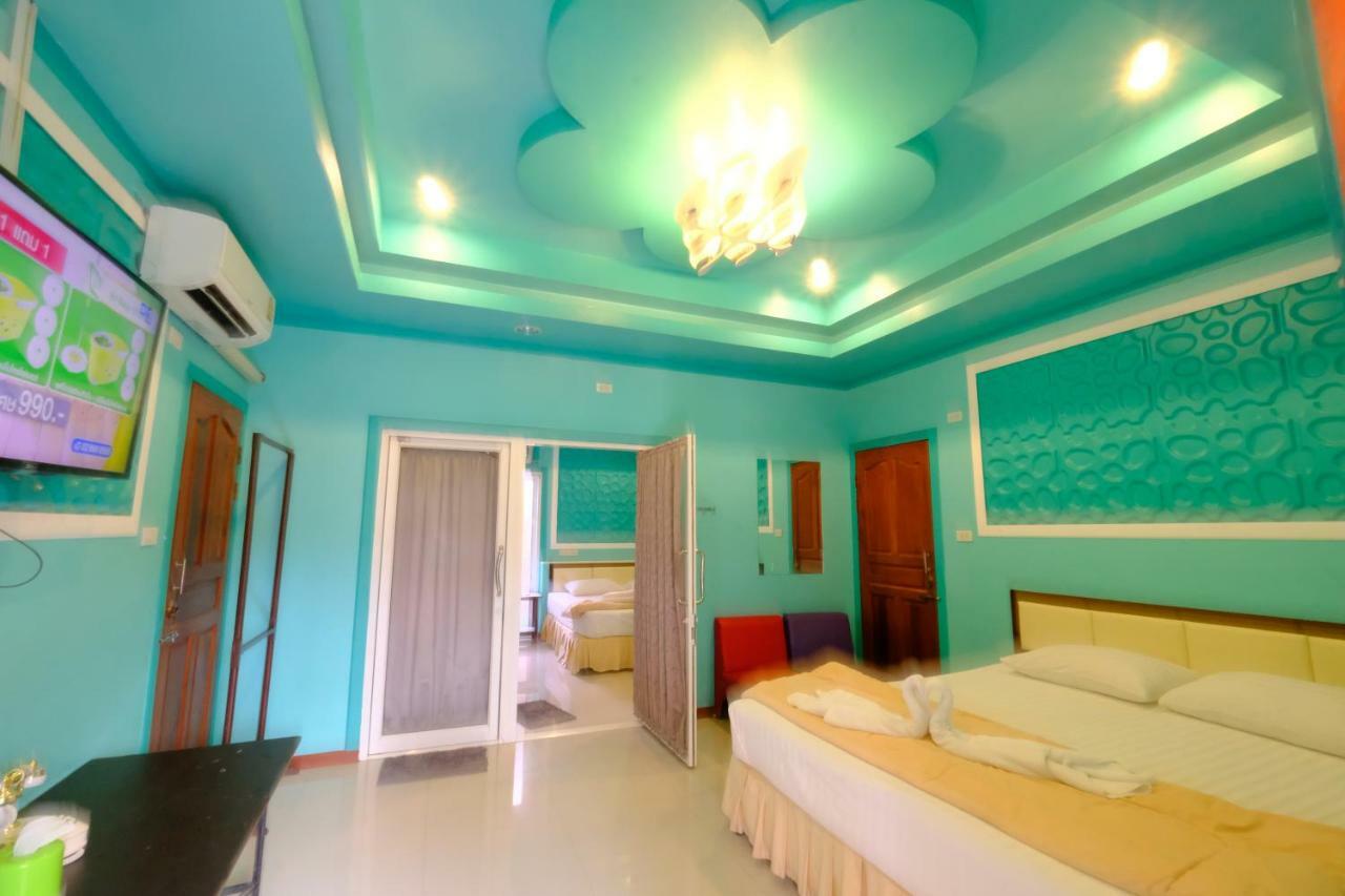 Rak Kun Resort 2 Nakhon Sawan Esterno foto