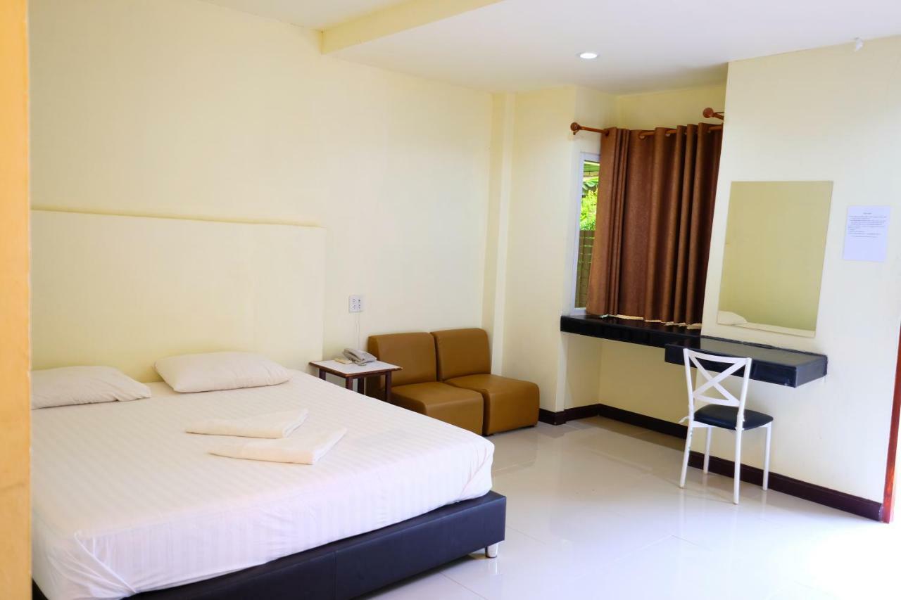 Rak Kun Resort 2 Nakhon Sawan Esterno foto
